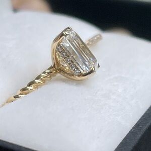 14k Gold Emerald diamond Ring/set with Pavé Accents size 6